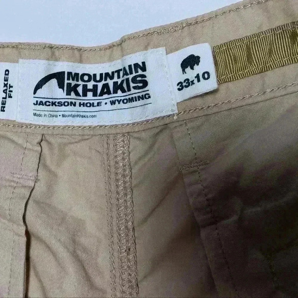 Mountain  Khakis Poplin Shorts Relaxed fit. 33×10 - Picture 4 of 6